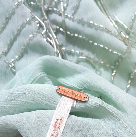 NWT FREE PEOPLE BEADED FRINGE TOP - Picture 4 of 6